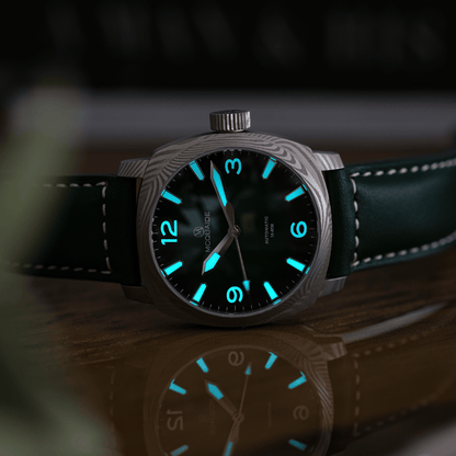 The McQuaide C1 Evergreen with a reflective surface