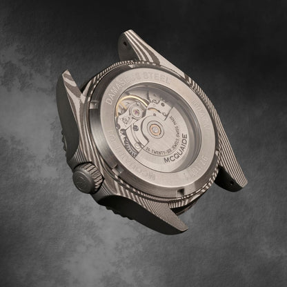 The exhibition caseback of the McQuaide Q1